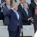 Hadiri Parade Hari Bastille, Trump Berikan Hormat Pada Tentara