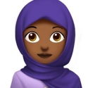 Apple Pratinjau Emoji Wanita Berkerudung