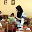 Permendikbud 23/2017 Lindungi Hak Para Guru