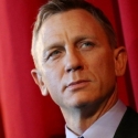 Daniel Craig Pastikan Kembali Menjadi James Bond