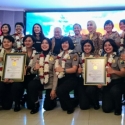 Laskar Polwan Penakluk Puncak Carstenz