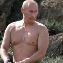 Tantangan Bertelanjang Dada Ala Putin, Berani Coba?
