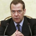 Dmitry Medvedev: Sanksi AS Sama Dengan Deklarasi Perang Dagang Besar