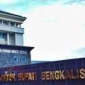 Penyidik KPK Geledah Kantor Bupati Bengkalis