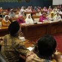 Ratusan Korban First Travel Curhat Ke Dewan