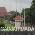 UGM Terima Bantuan Mobil Operasional