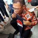 Bawa Koper, Masinton Tantang Dikasih Rompi Oranye Sama Pimpinan KPK