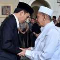 Presiden Jokowi Doakan Almarhumah Istri Hamzah Haz