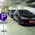 Tempat Parkir DPRD DKI Masih Banyak Mobil Dinas