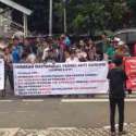 Ratusan Massa Geruduk KPK Minta Ade Komarudin Diperiksa