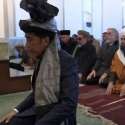 Jokowi Imam Salat, Presiden Afghanistan Jadi Makmum