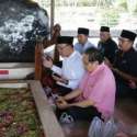 Ketika Rizal Ramli Tafakur Di Makam Bung Karno (1)
