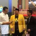 Kader Golkar Perkuat Kemesraan Golkar-Jokowi Lewat Buku