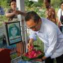 Jelang Hari Kartini, Zulkifli Hasan Ziarah Makam Marsinah