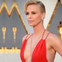 Charlize Theron, Ketuaan Tambah Anak