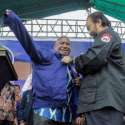 Dominggus Mandacan Kini Berjaket Biru Gerakan Perubahan