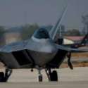 Delapan Jet Tempur Siluman F-22 AS Mendarat Di Korsel