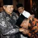 Langkah Gatot Cium Tangan SBY Kembalikan Tradisi Politik Indonesia