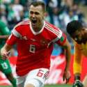 Lima Gol Tim Beruang Merah Membuka Laga Piala Dunia, Putin Beri Tepuk Tangan
