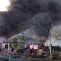 39 Kapal Nelayan Terbakar Di Pelabuhan Benoa, Inilah Rinciannya