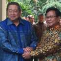 Prabowo Sambut SBY Di Pelataran Rumah
