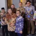Dikawal 5 Orang Kader PAN, Zulhas Masuki Rumah SBY