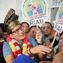 Kunjungi Pekanbaru, Sandiaga Disambut Heboh Persatuan Emak-Emak