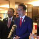 Presiden Jokowi Beri Akta Kelahiran Untuk Mahasiswa Di Busan