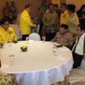 Silaturahmi Sesepuh Golkar, Harmoko Datang Berkursi Roda