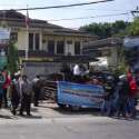 Minta Pilperades Diulang, Massa Demo Kantor DPRD Demak
