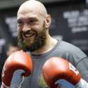 Tyson Fury Berhati Emas