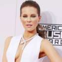 Kate Beckinsale, Berondong Suka Seks Yang Hebat