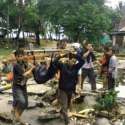 Korban Tsunami Dipungli Jutaan, Edan Ini Namanya...