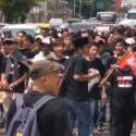 Massa Remaja Berkaus Lawan Orba <i>Long March</i> Ke Gedung Joang 45