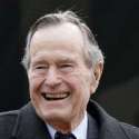 Bush Senior Bakal Dimakamkan Satu Komplek Dengan Sang Istri