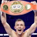 Josh Warrington Pertahankan Gelar