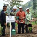 Kementan Rela Pangkas Anggaran Demi Petani