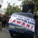 Protes Keberadaan PT TPI, Driver Grab Demo Kantor Gubernur