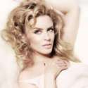 Kylie Minogue, Dikuntit Pria Eropa