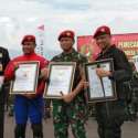 Kopassus Pecahkan Rekor MURI Terjun Freefall Dengan Bendera Terbesar