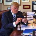 Trump Dan iPhone 7 Kesayangannya