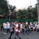 Putih Bersatu Bubar, Pejalan Kaki Tumpah Di Jalanan