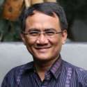 Andi Arief: Mudah-mudahan Hakim MK Adil