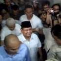 Tiba Di Polda Metro, Prabowo Bawakan Makanan Untuk Eggi Dan Lieus