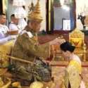 Raja Thailand Tahbiskan Sang Istri Sebagai Ratu