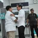 Ditemani BG, Jokowi Dan Prabowo Saling Hormat Dan Cipika-cipiki