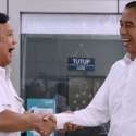 Kecewa Dengan Pertemuan Jokowi-Prabowo? Tersenyum Saja