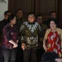Megawati Sambut Prabowo Di Teras Rumah