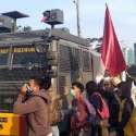 Melintas Di Jalan Tol, Iring-Iringan Kendaraan Polisi Dilempari Batu