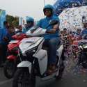 Resmikan Karnaval Jakarta Langit Biru, Anies Keliling Jakarta Naik Motor Listrik